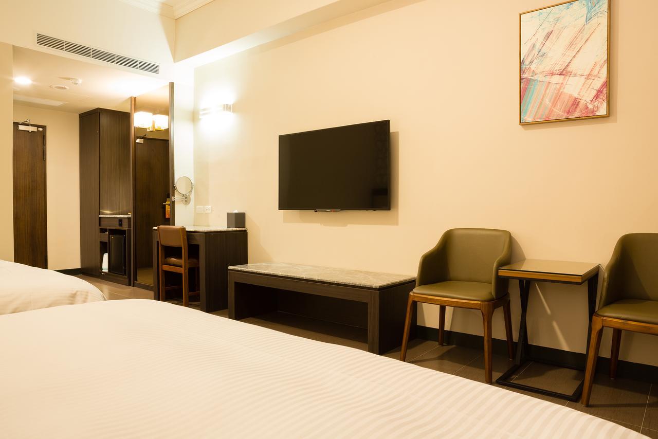 V-Hotel Taitung Bagian luar foto
