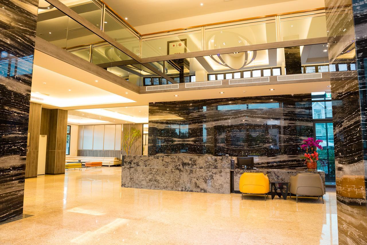 V-Hotel Taitung Bagian luar foto