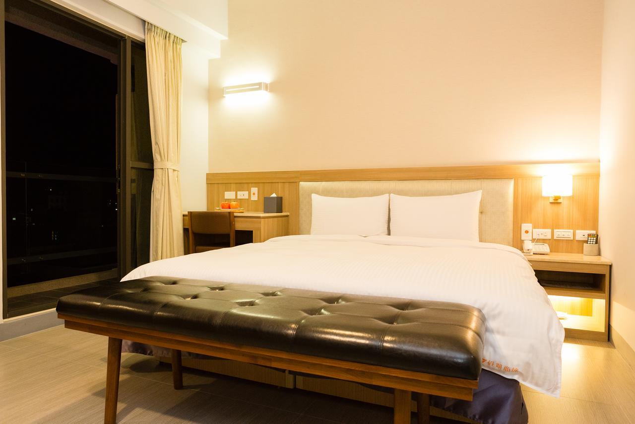 V-Hotel Taitung Bagian luar foto