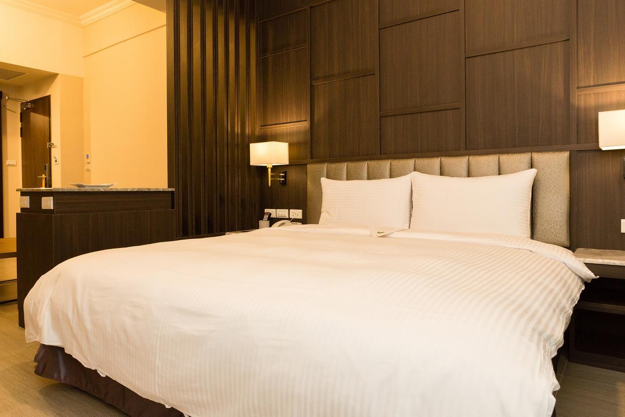 V-Hotel Taitung Bagian luar foto