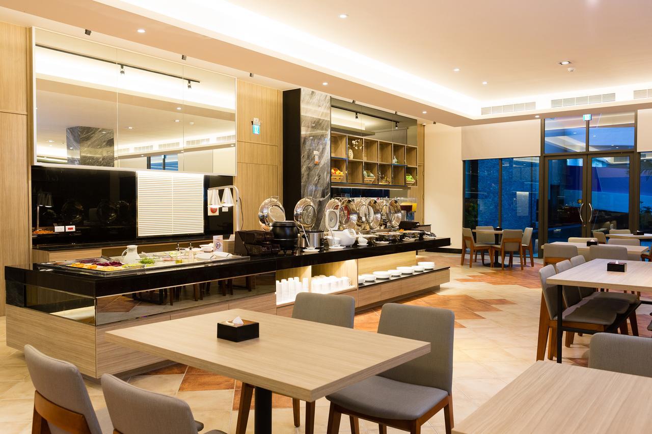 V-Hotel Taitung Bagian luar foto